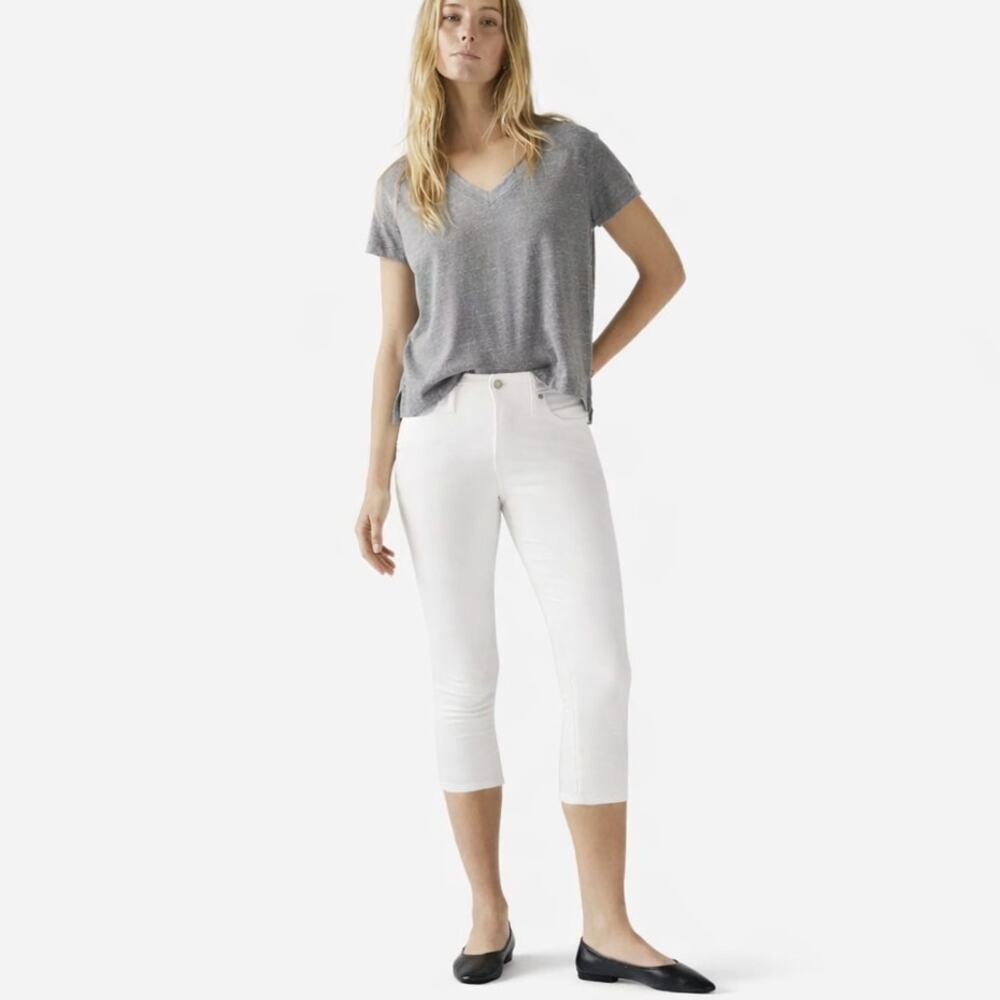 Levi’s 311 Shaping Skinny Capri Jeans White Stretch Denim Mid Rise NWT Size 33